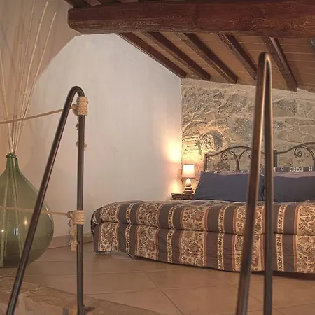 Farm stay San Giusto Montiano (Tuscany)